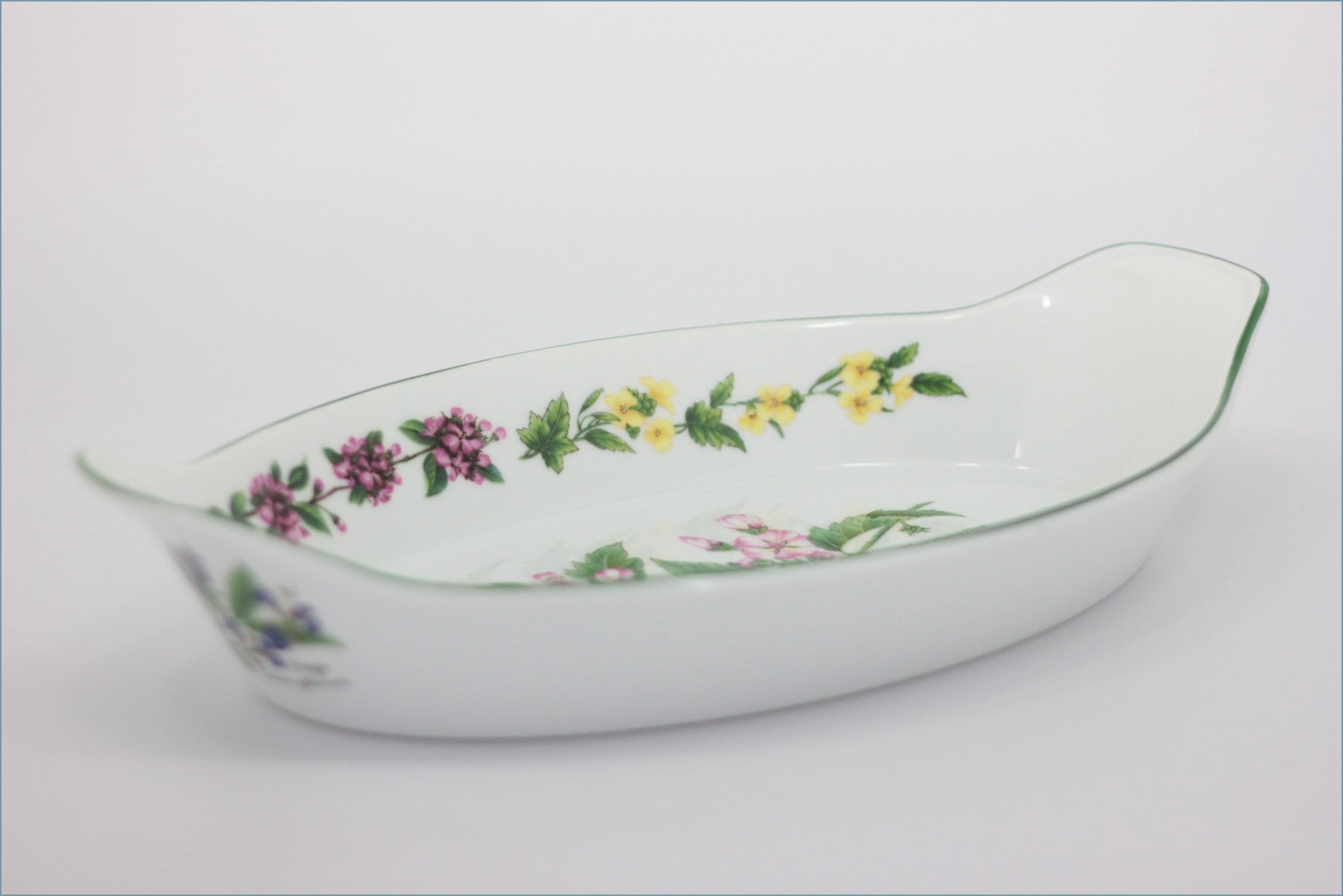 Royal Worcester - Worcester Herbs - 14" Handled Roaster