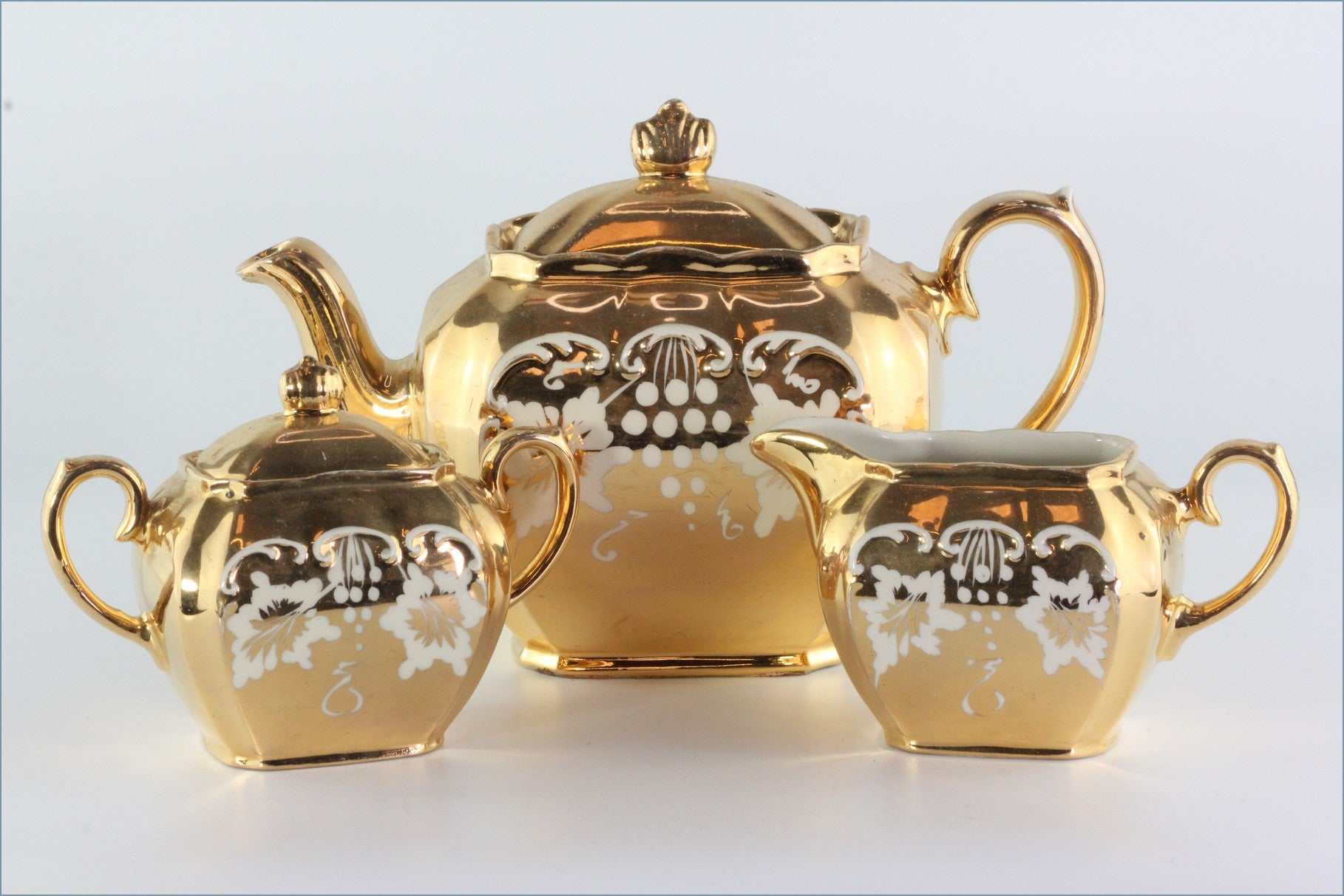 Sadler - Gold Lustre - 3 Piece Teaset - SAD3