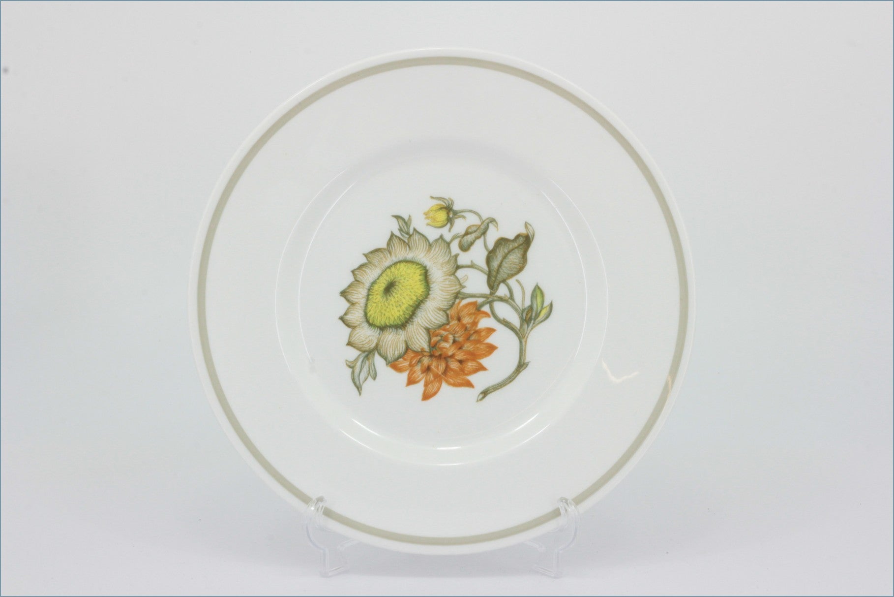 Wedgwood (Susie Cooper) - Sunflower - 8 1/4" Salad Plate