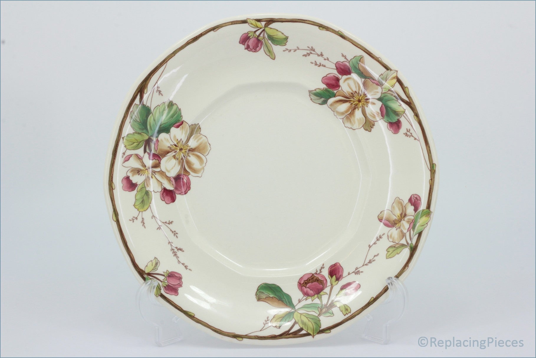 Villeroy & Boch - Portobello - Dinner Plate - Decorative ceramic plate with floral patterns on a white background