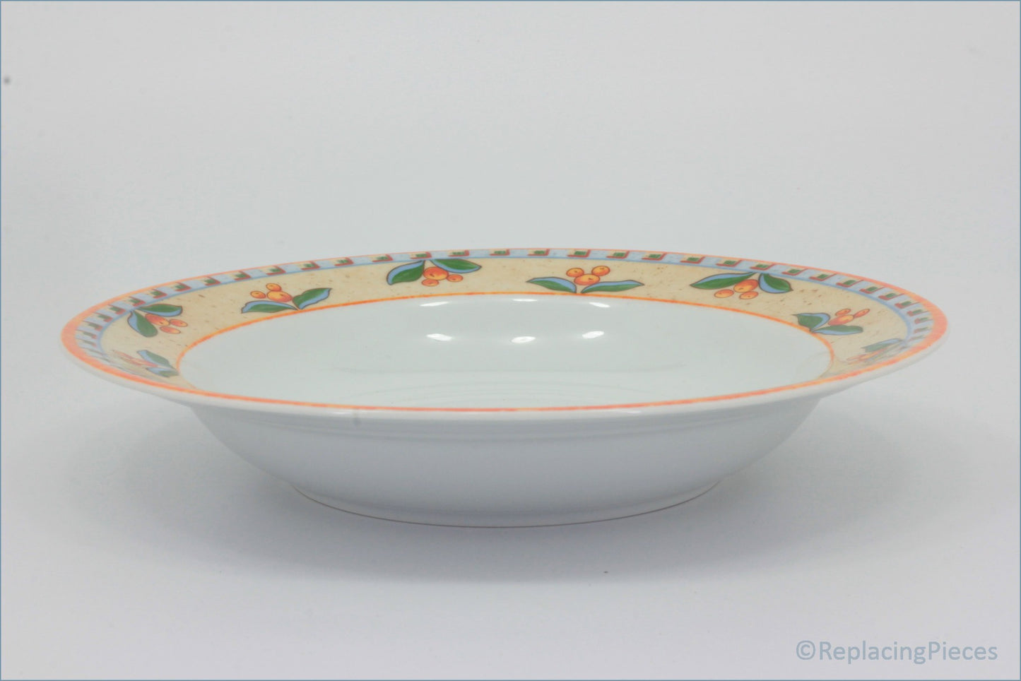 Villeroy & Boch - Switch 4 (Naranja) - 8 1/2" Rimmed Bowl 
