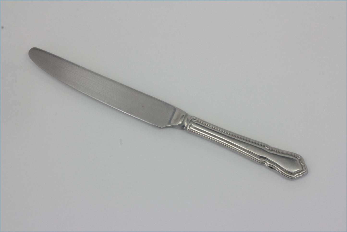 Viners - Dubarry (No 18 Mark On Item) - Dessert Knife 