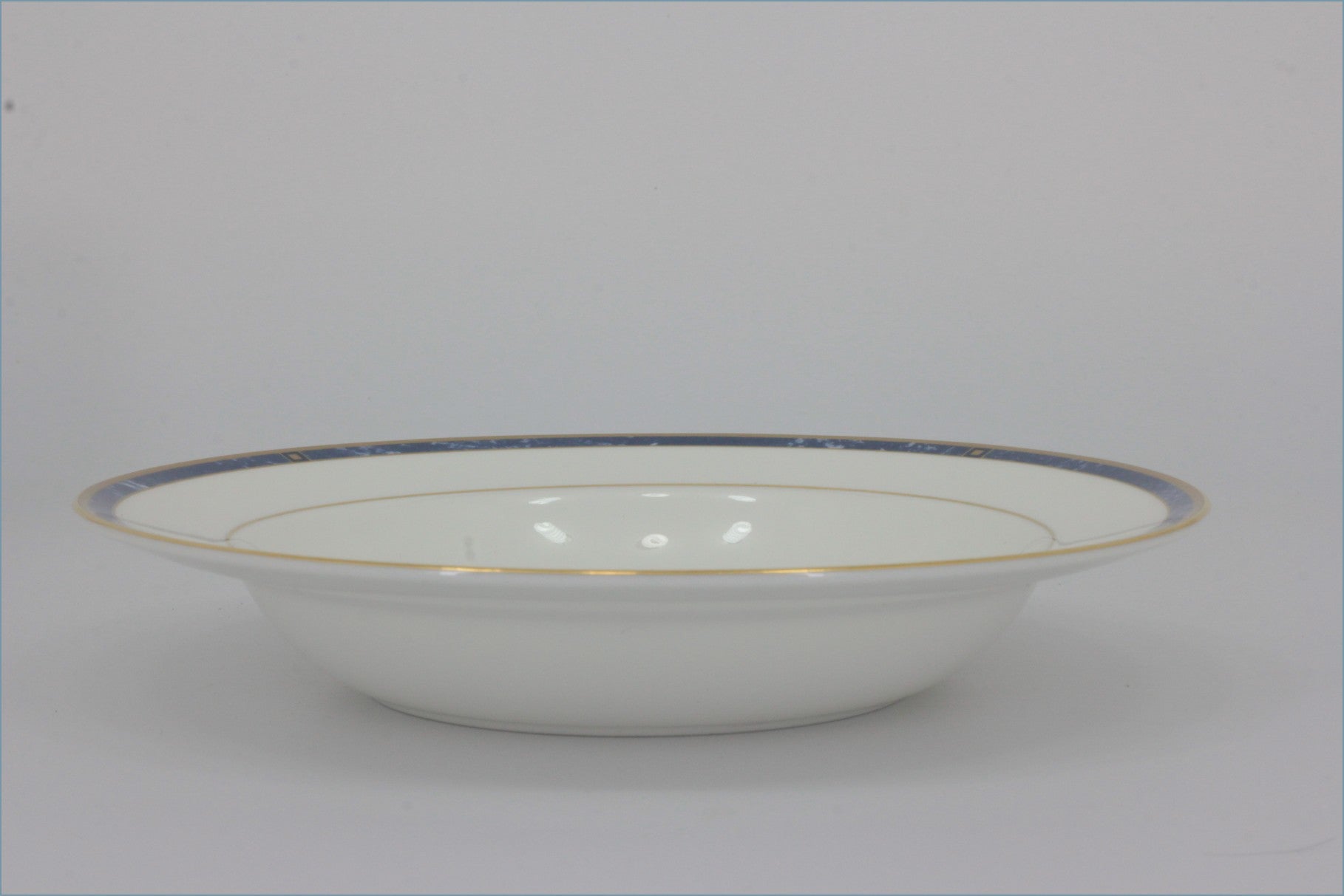 Wedgwood - Cantata - 8" Rimmed Bowl