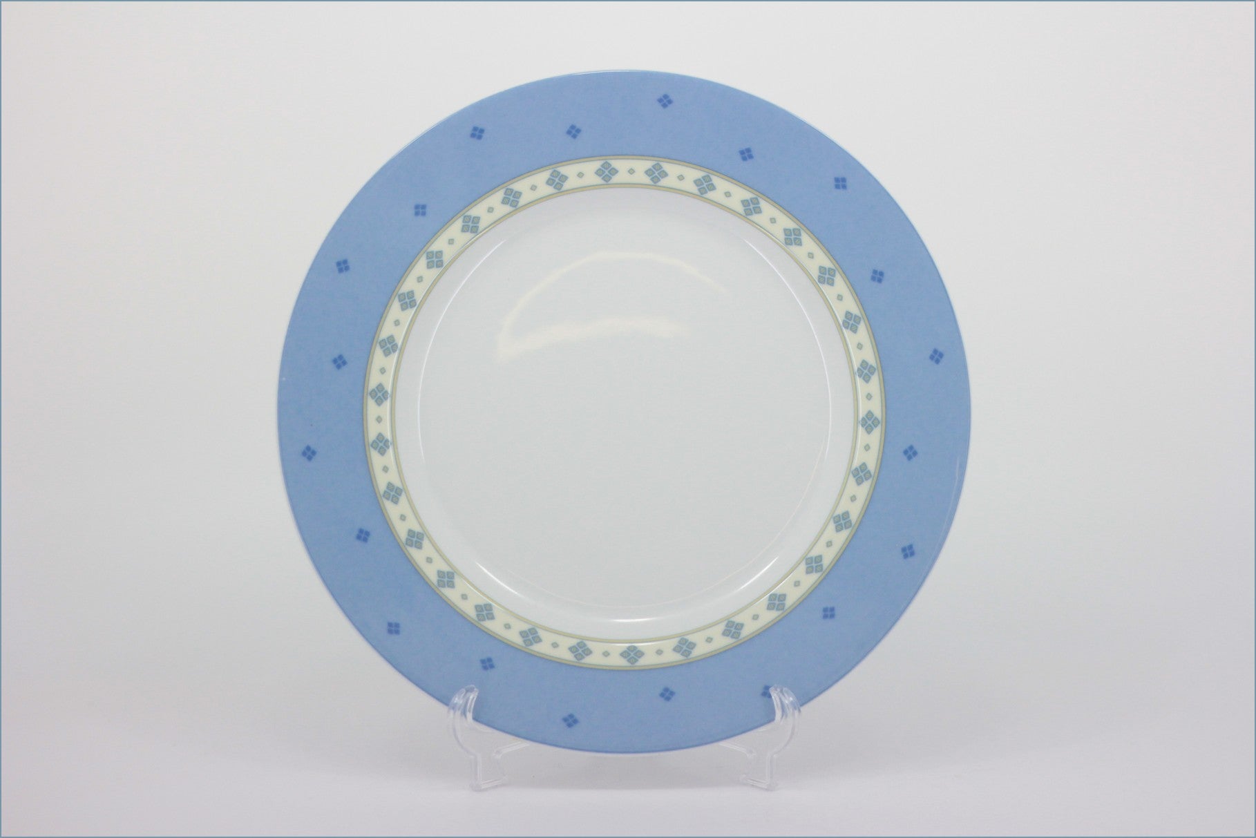 Wedgwood - Capri - 9" Luncheon Plate