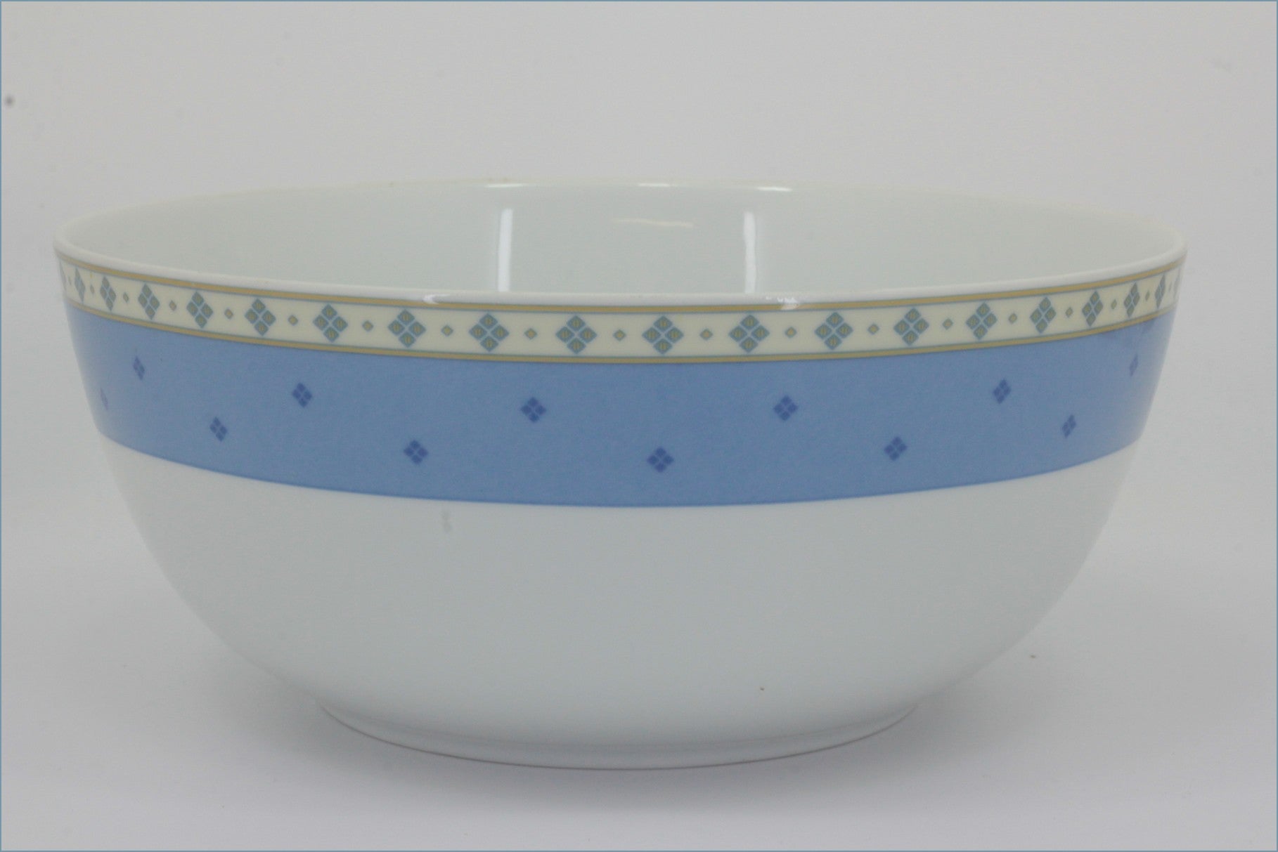 Wedgwood - Capri - 9 3/4" Salad Bowl