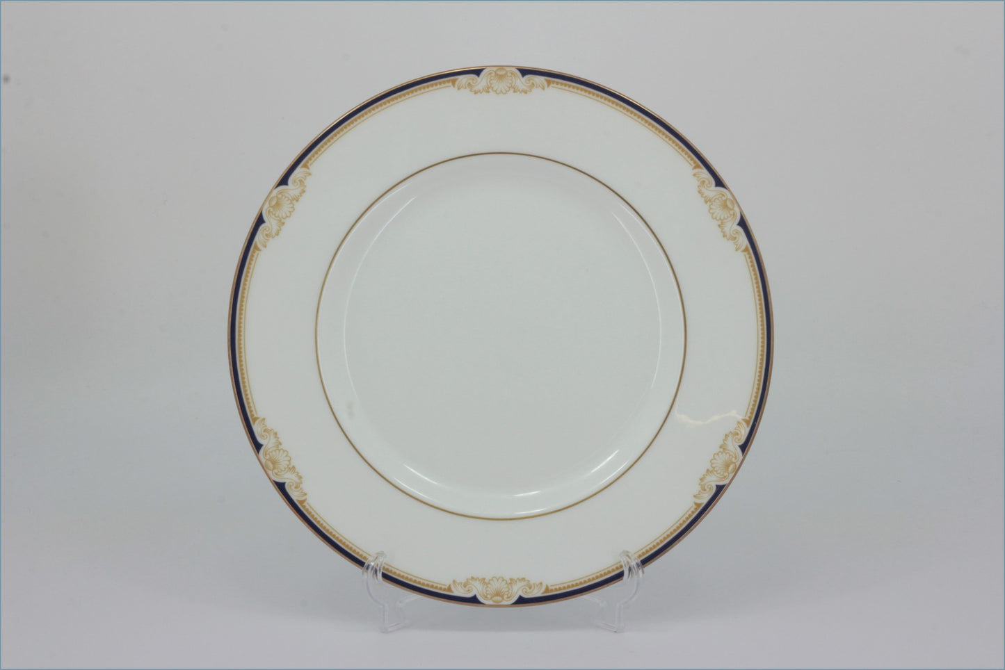Wedgwood - Cavendish - 9" Luncheon Plate