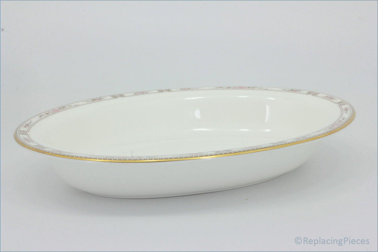 Wedgwood - Colchester - Open Vegetable Dish - White ceramic bowl with gold rim on a white background