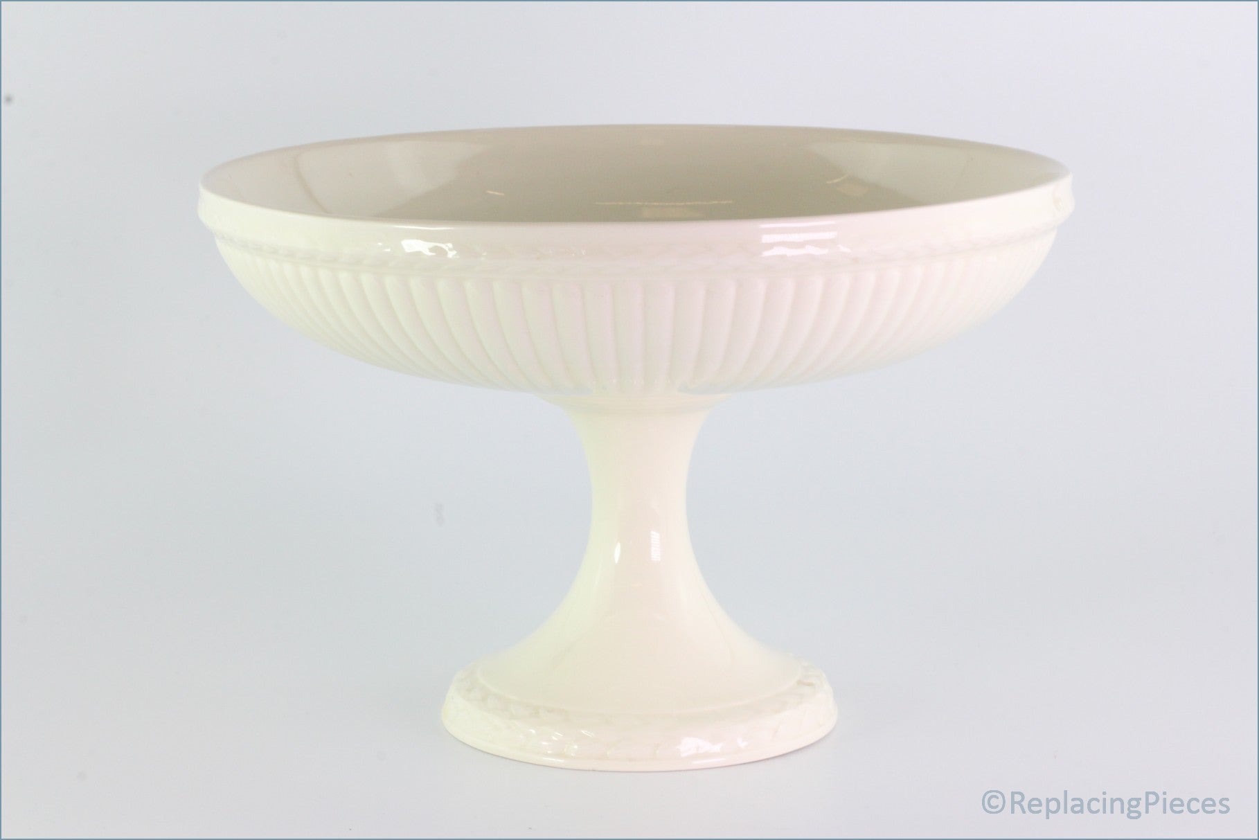 Wedgwood - Edme - Footed Cake Stand