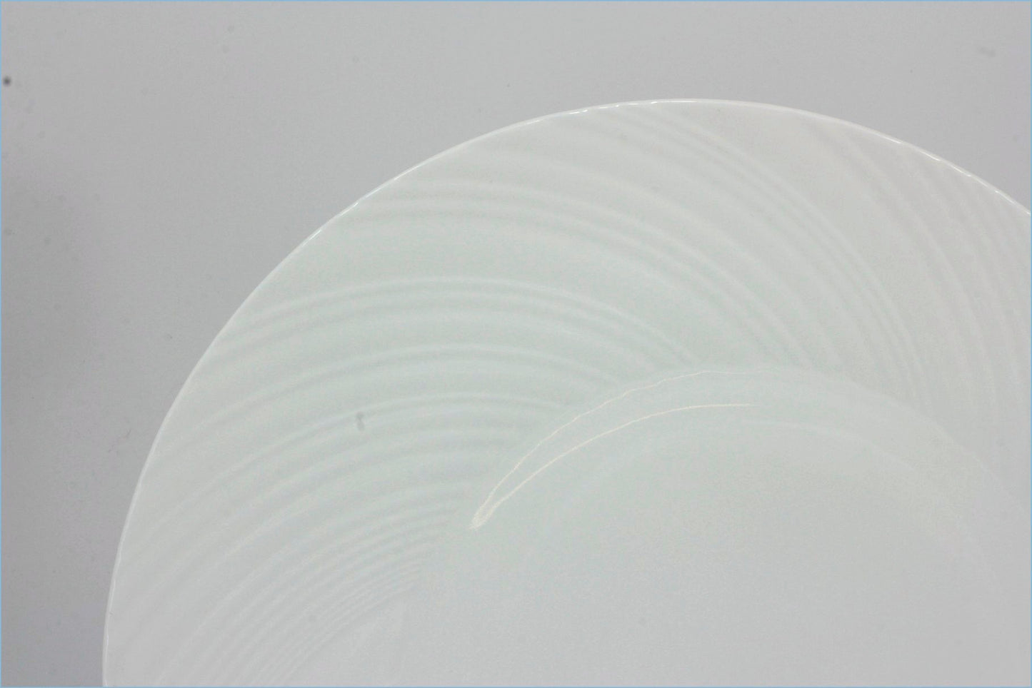 Wedgwood - Ethereal 101 - 11 3/8" Round Dinner Plate