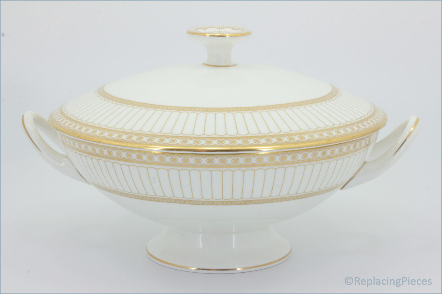 Wedgwood - Colonnade Gold (W4339) - Lidded Vegetable Dish