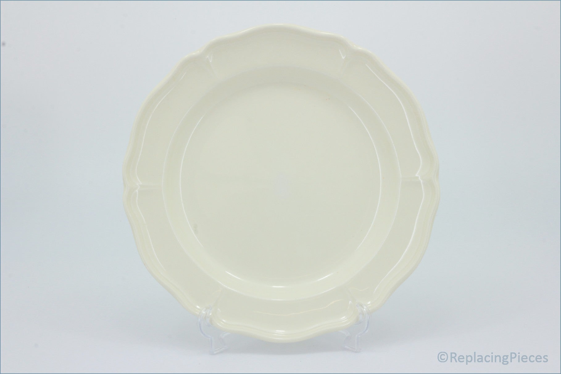 Wedgwood - Queens Plain (Queens Shape) - 8 3/8" Salad Plate