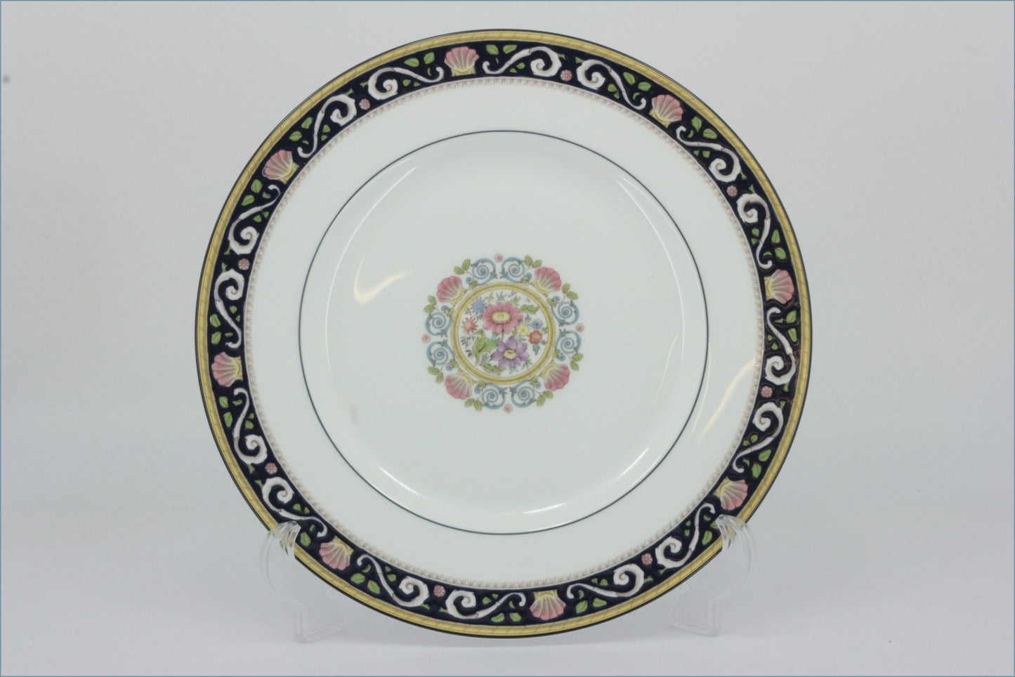 Wedgwood - Runnymede (W4472) - Dinner Plate