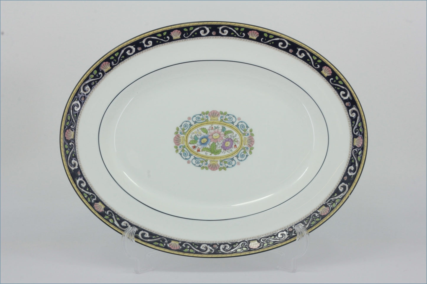 Wedgwood - Runnymede (W4472) - 14" Oval Platter
