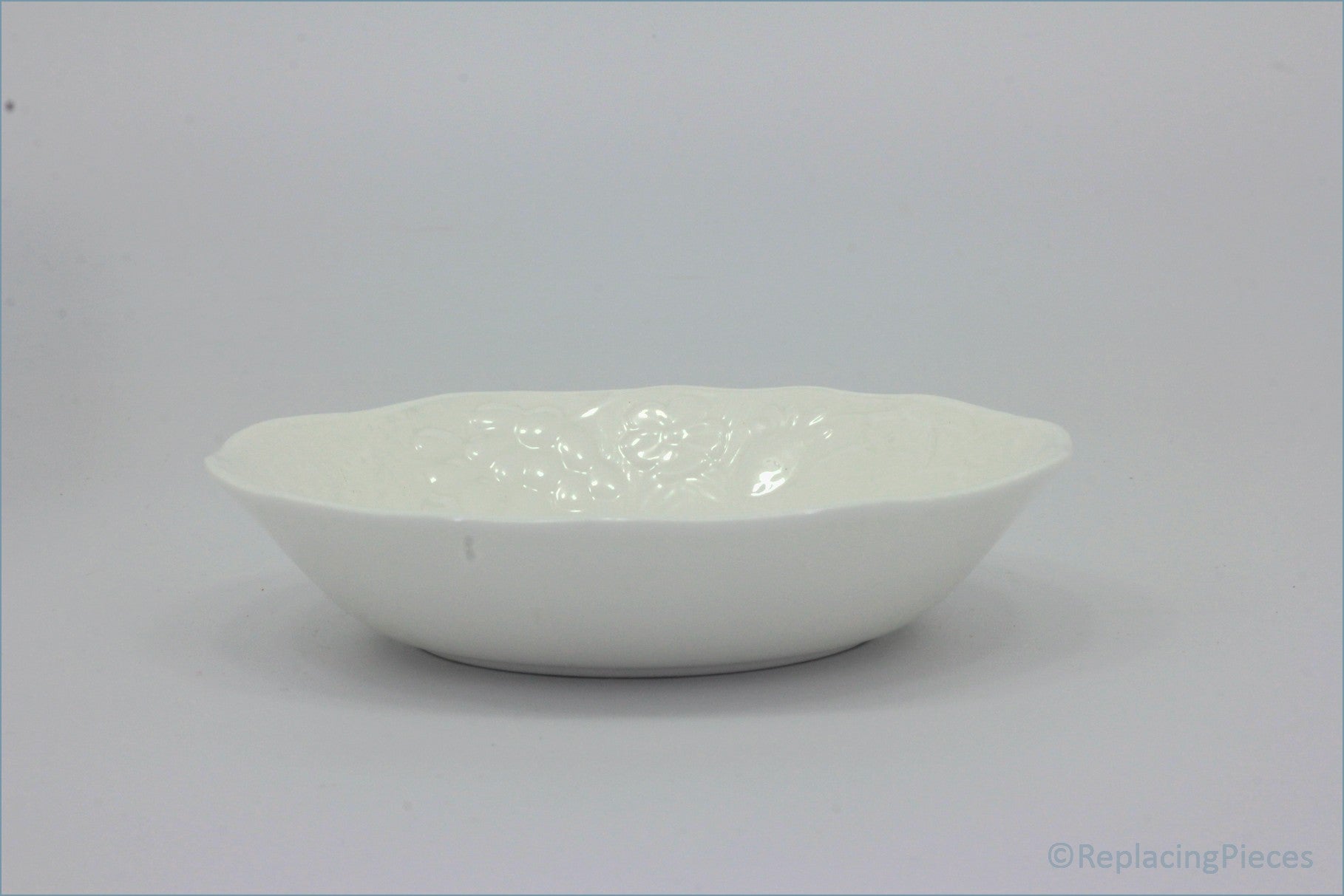 Wedgwood - Strawberry & Vine - Fruit Saucer