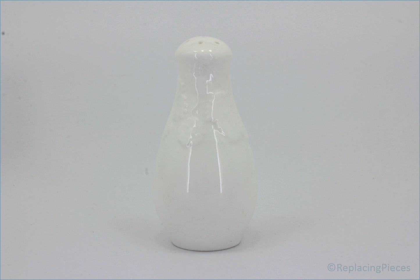 Wedgwood - Strawberry & Vine - Pepper Pot