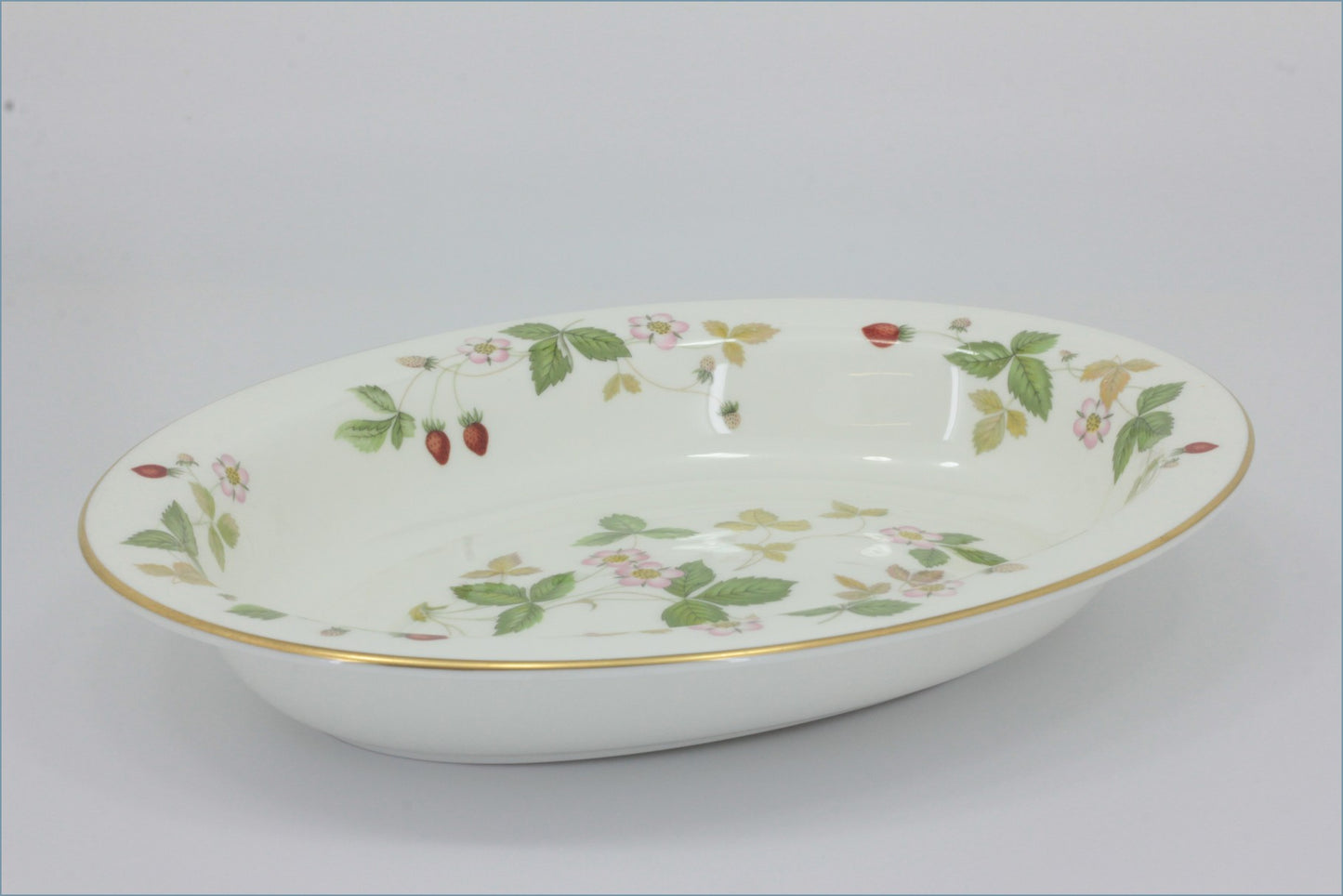 Wedgwood - Wild Strawberry - Open Vegetable Dish