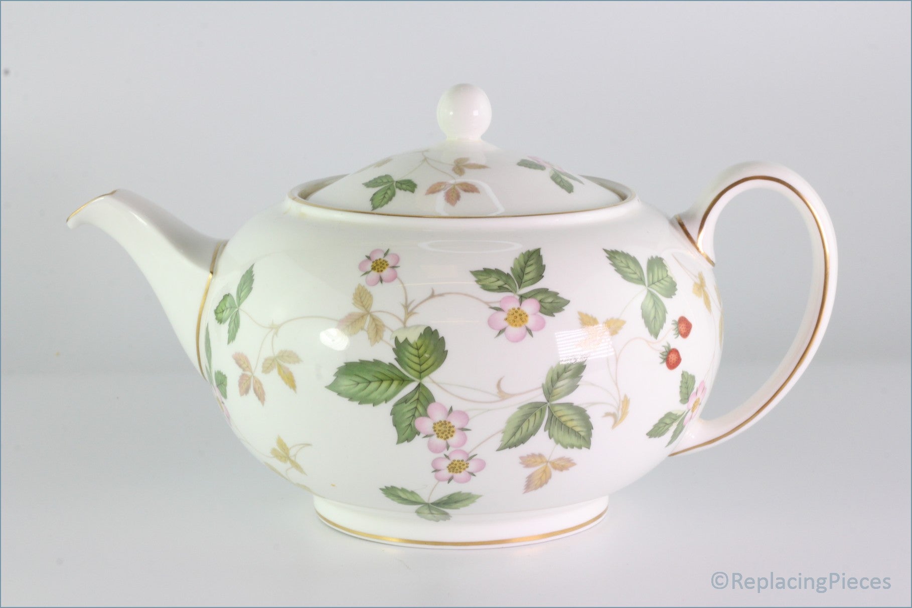 Wedgwood - Wild Strawberry - Teapot