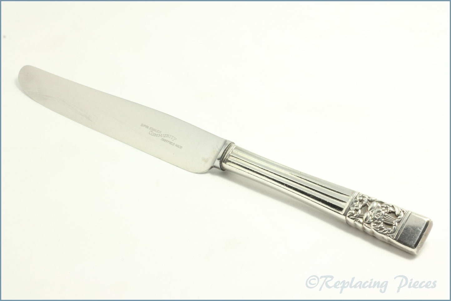 Oneida - Hampton Court (Community Plate) - Dinner Knife (smooth blade)