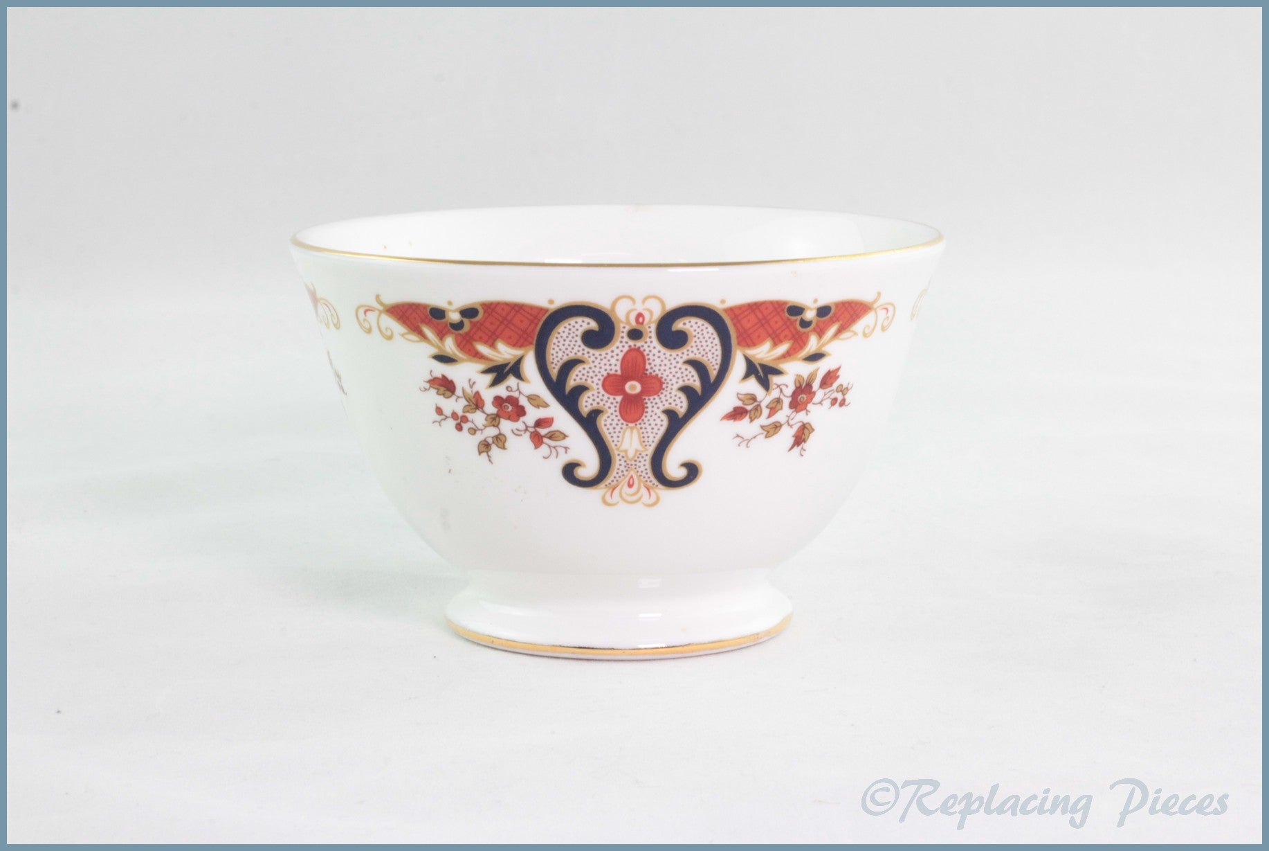 Colclough - Royale (8525) - Sugar Bowl