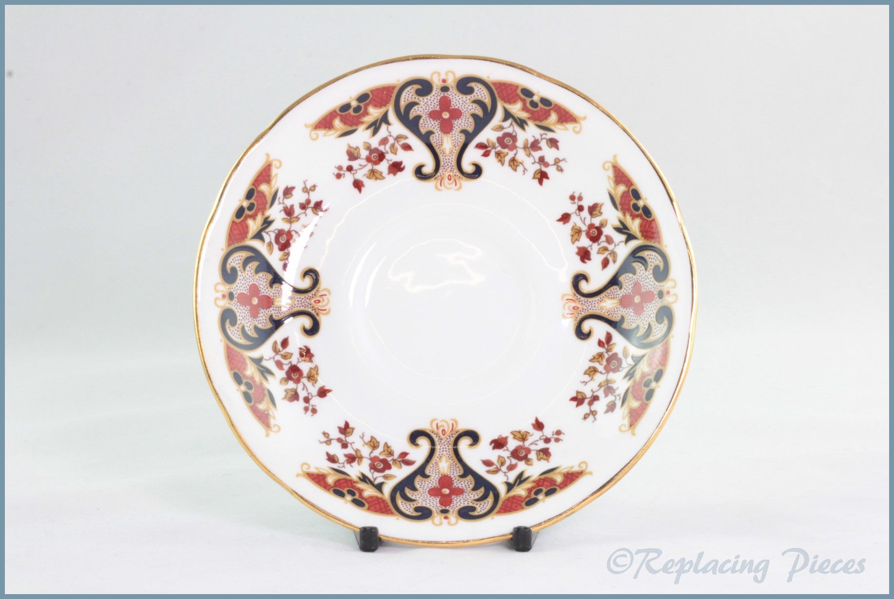 Colclough - Royale (8525) - Tea Saucer