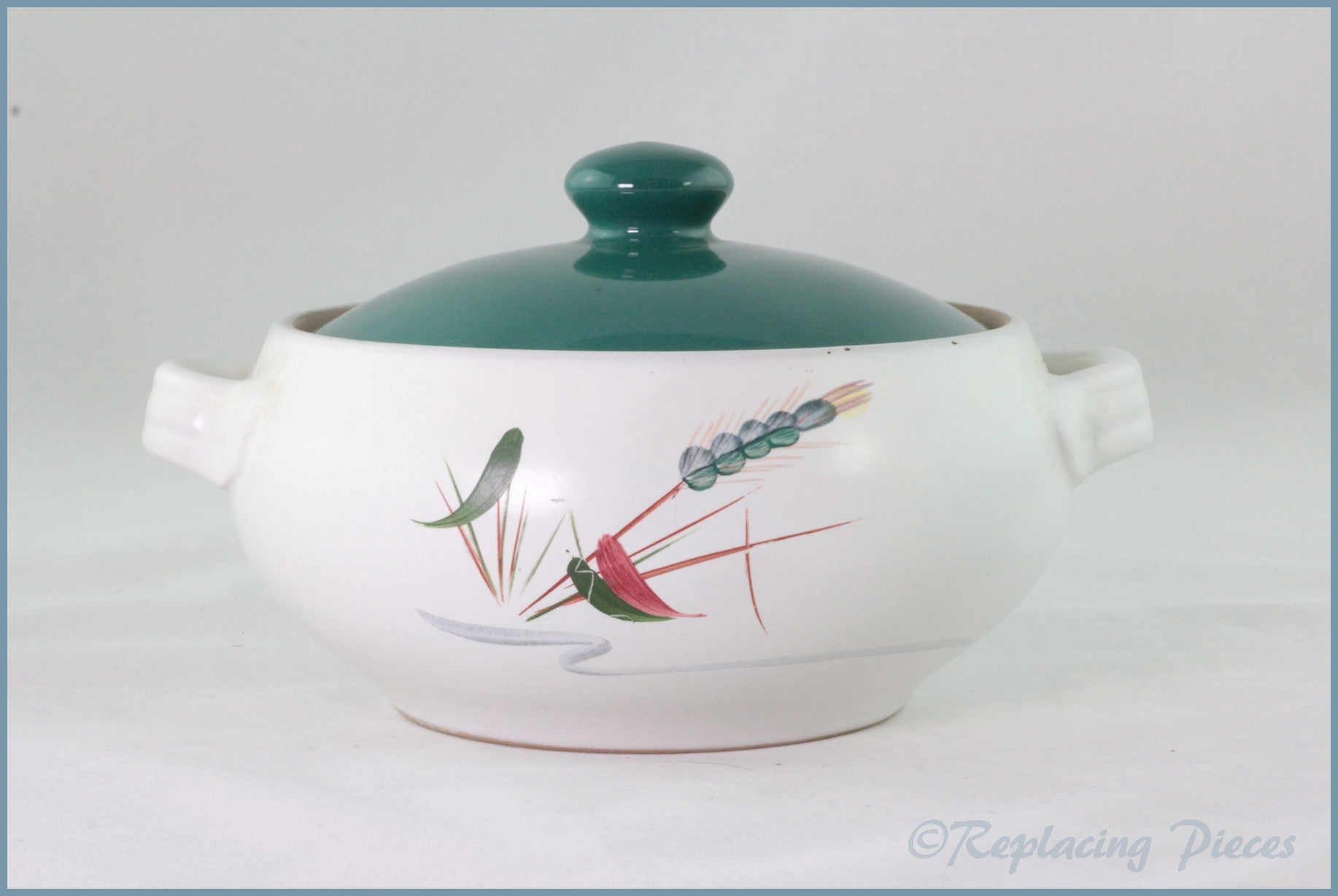 Denby - Greenwheat - 2 Pint Lugged Casserole Dish