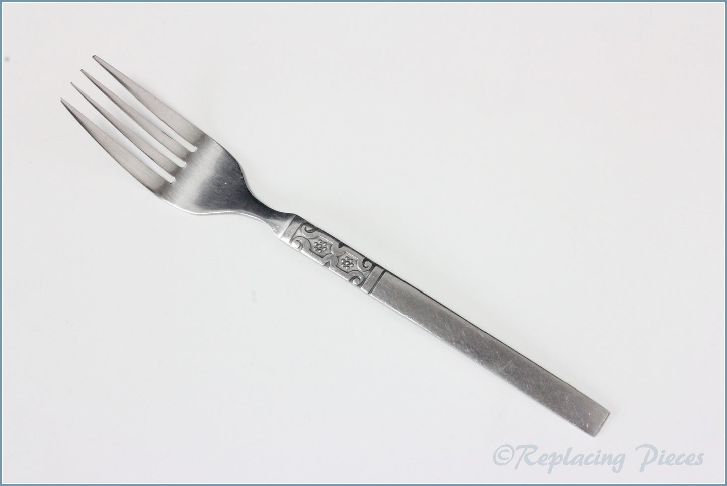 Oneida - Artistic - Dinner Fork