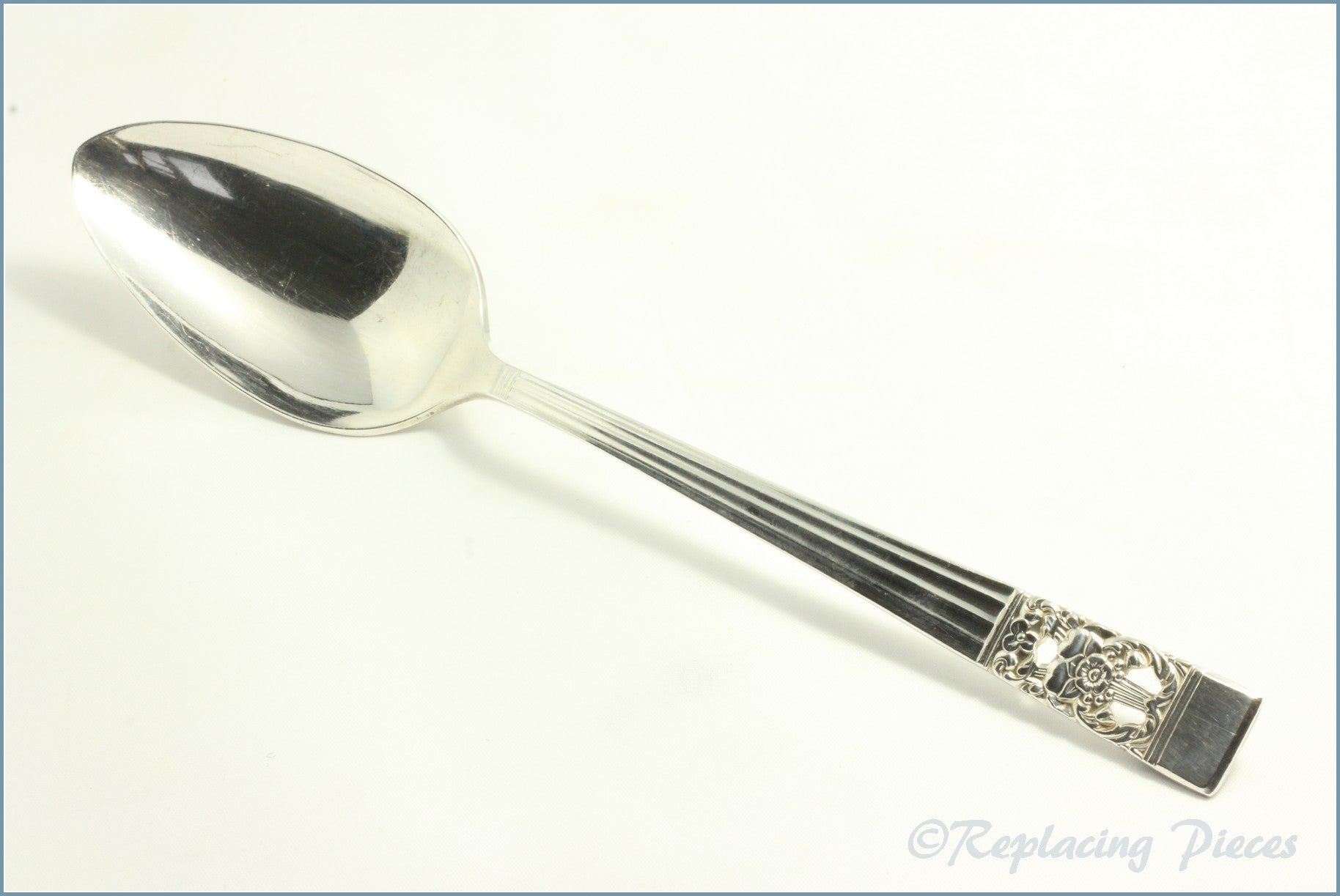 Oneida - Hampton Court (Community Plate) - Table Spoon (small)