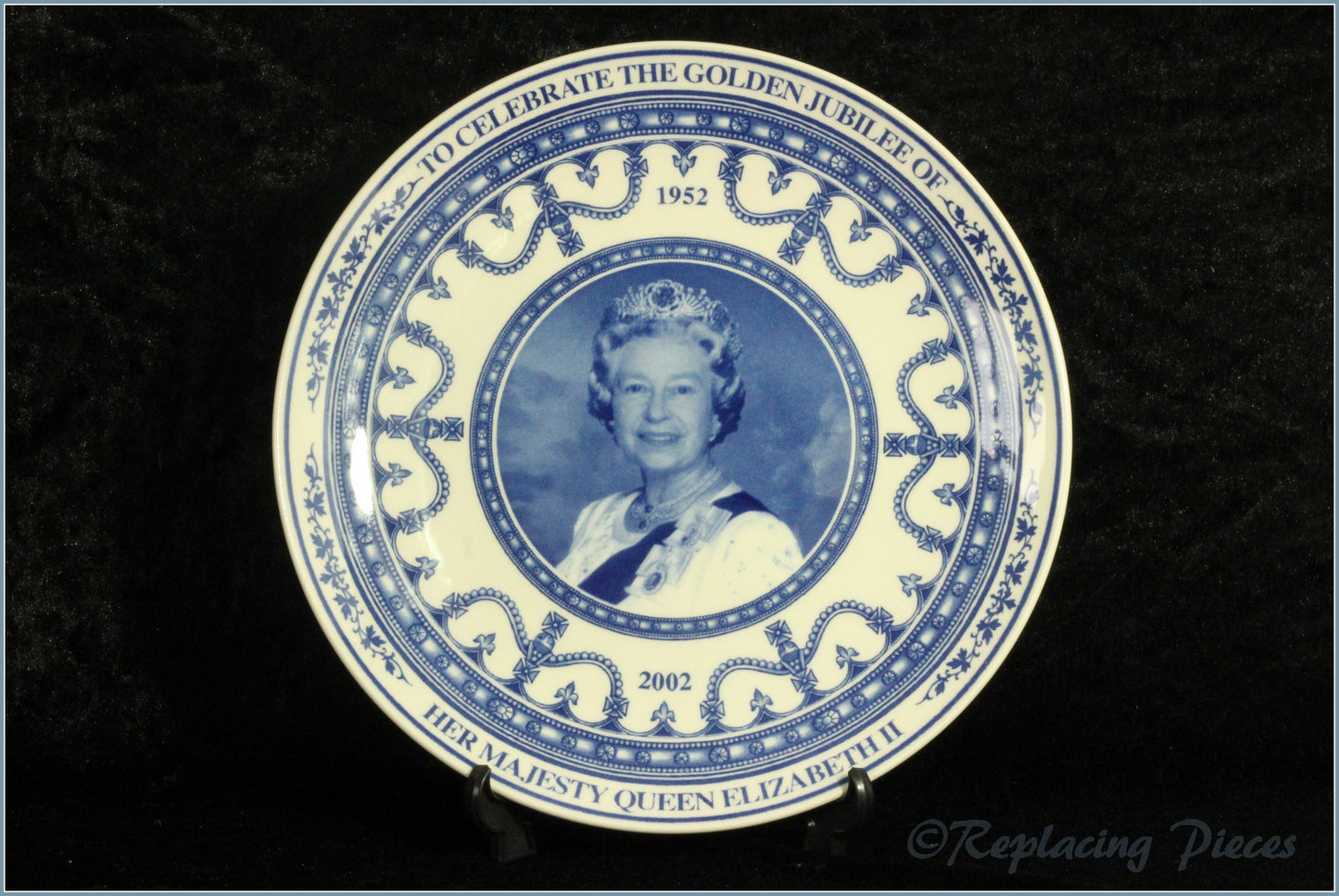 Wedgwood Commemorative Ware - Queen Elizabeth 2nd Golden Anniversary Plate