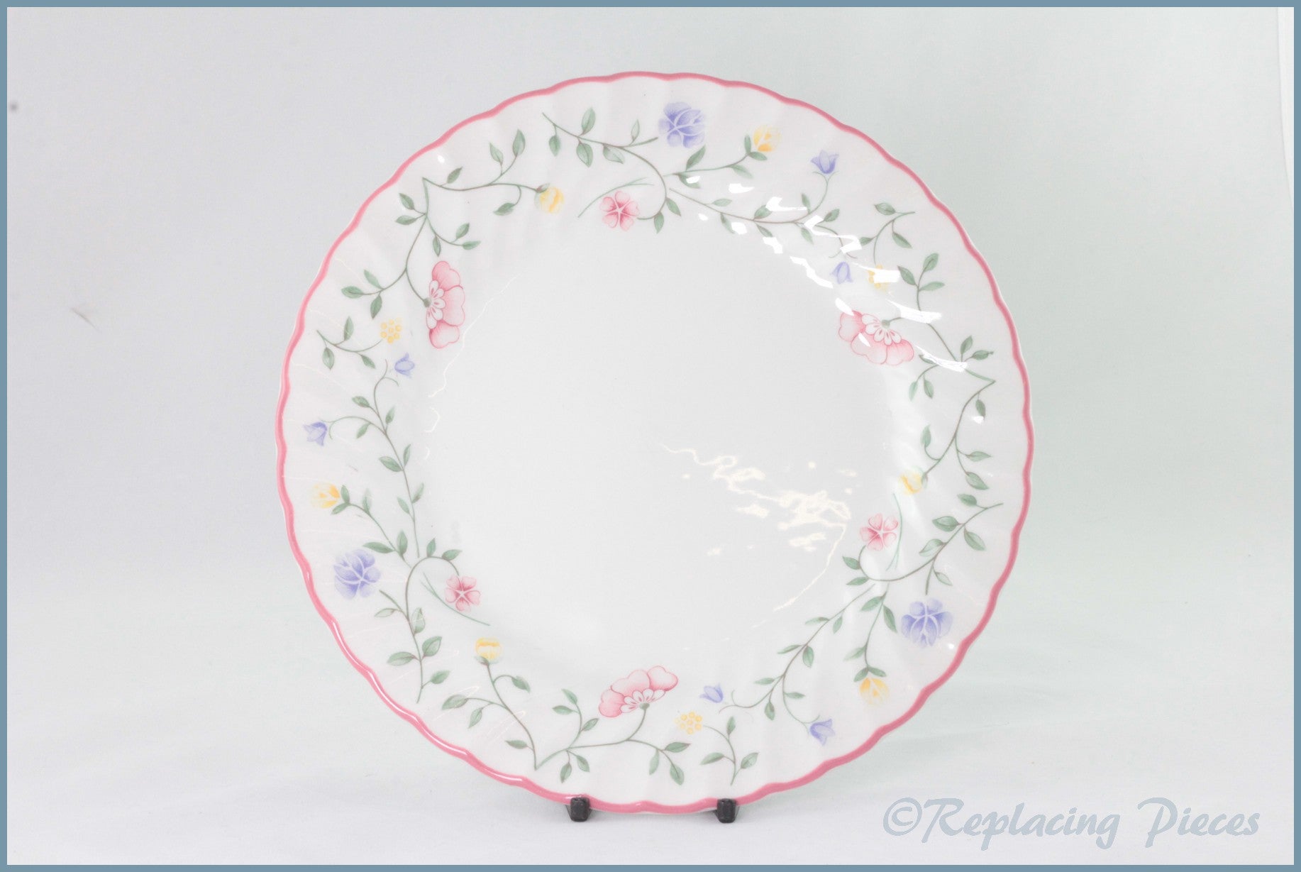 Johnson Brothers - Summer Chintz - 8 3/4" Salad Plate