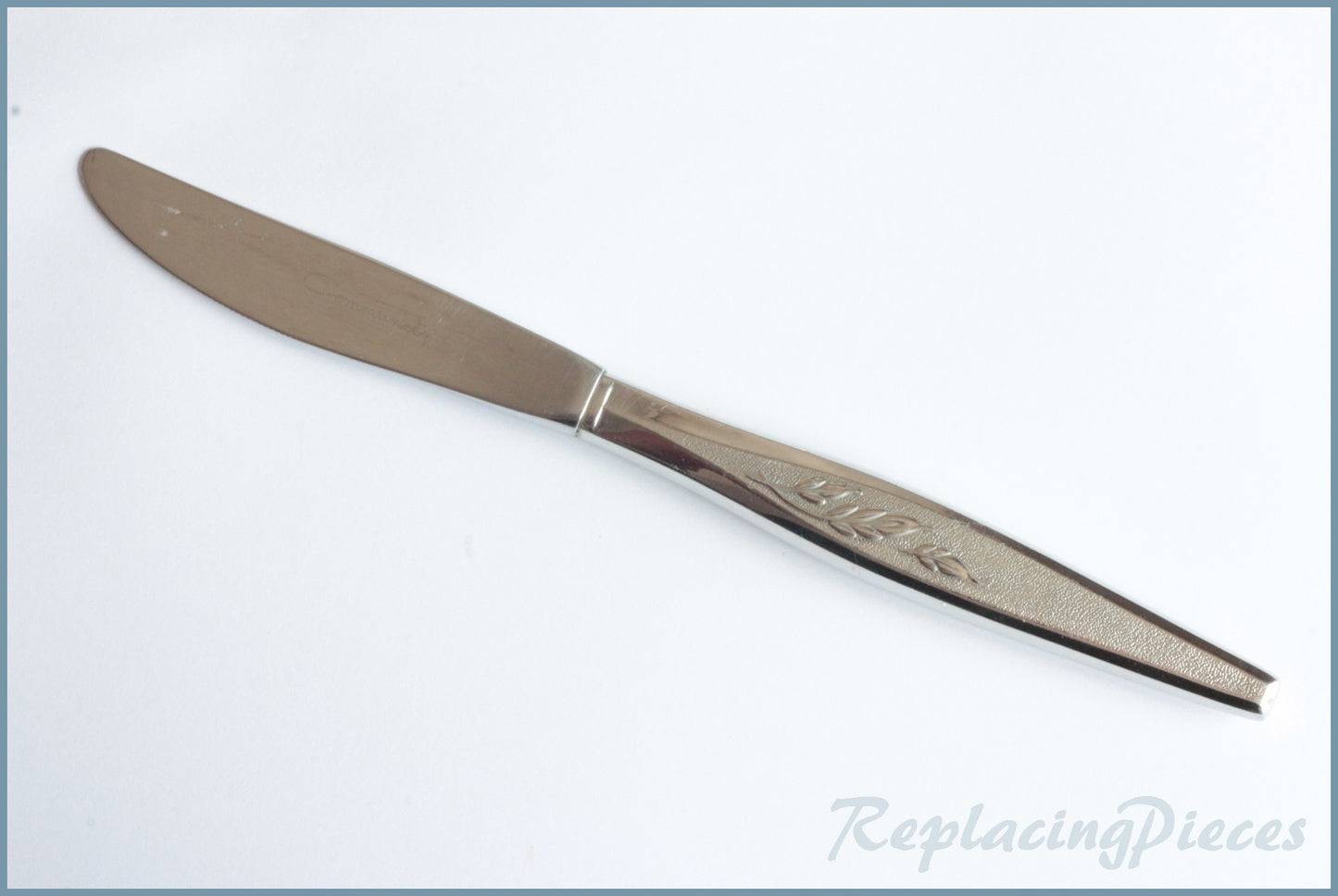 Oneida - Woodmere - Dessert Knife