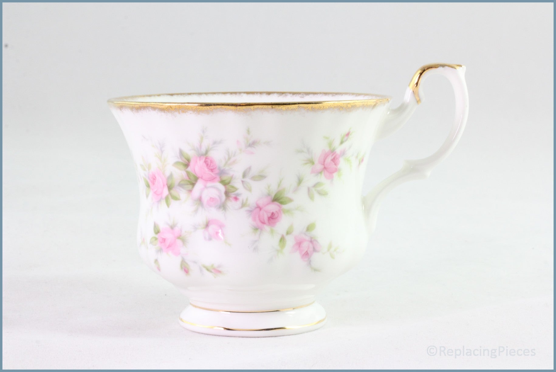 Paragon/Royal Albert - Victoriana Rose - Teacup