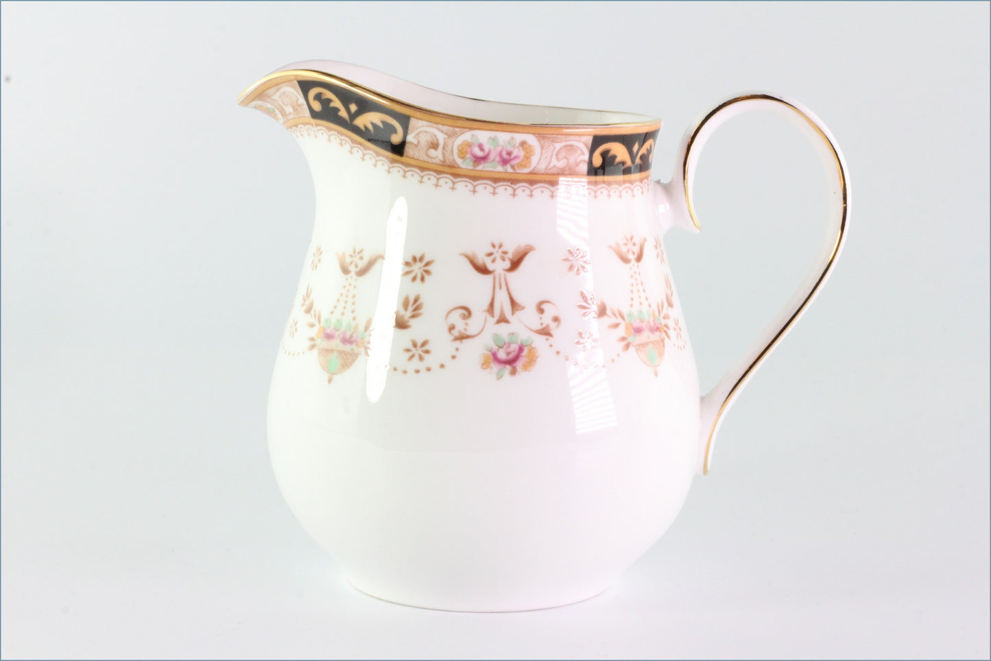 Queens - Olde England - Milk Jug