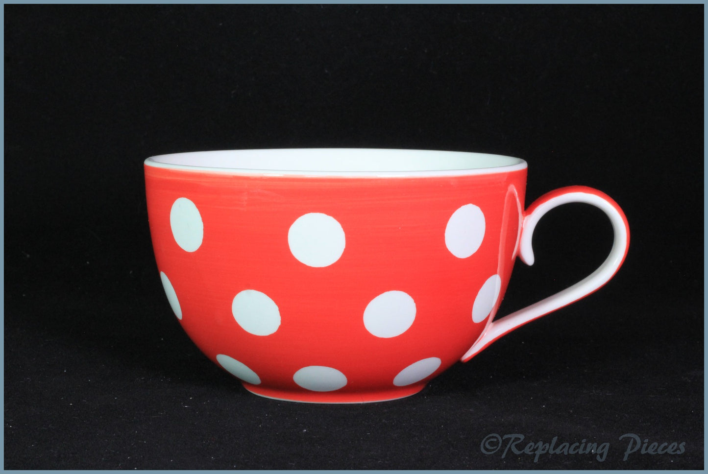 RPW59 - Whittards - Breakfast Cup (Red Spotty)