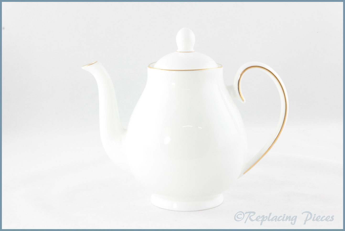 Royal Doulton -Signature Gold - Teapot (St Andrews Backstamp)