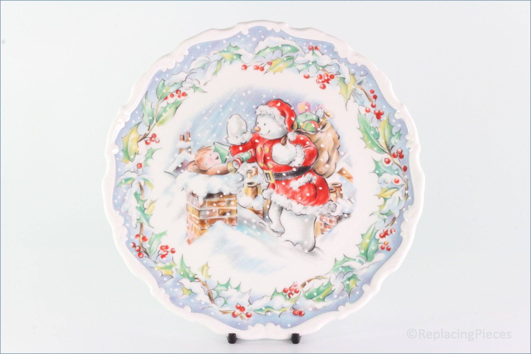 Royal Doulton - The Snowman Gift Collection - Plate 'Snowmans Visit'