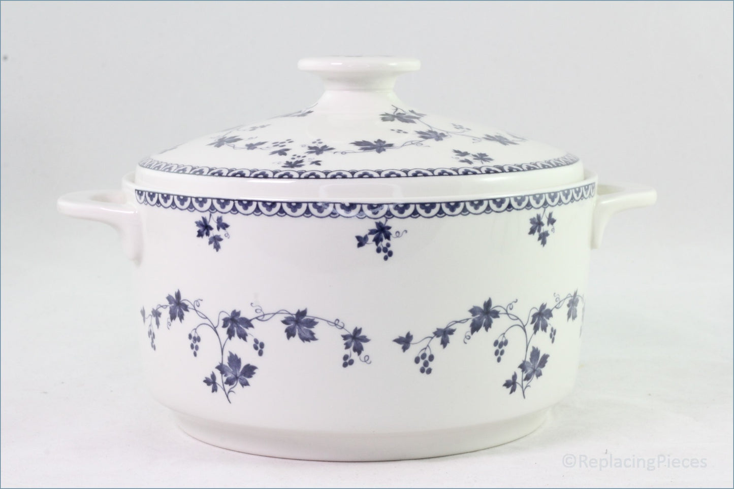 Royal Doulton - Yorktown (TC1013) - 2 Pint Casserole