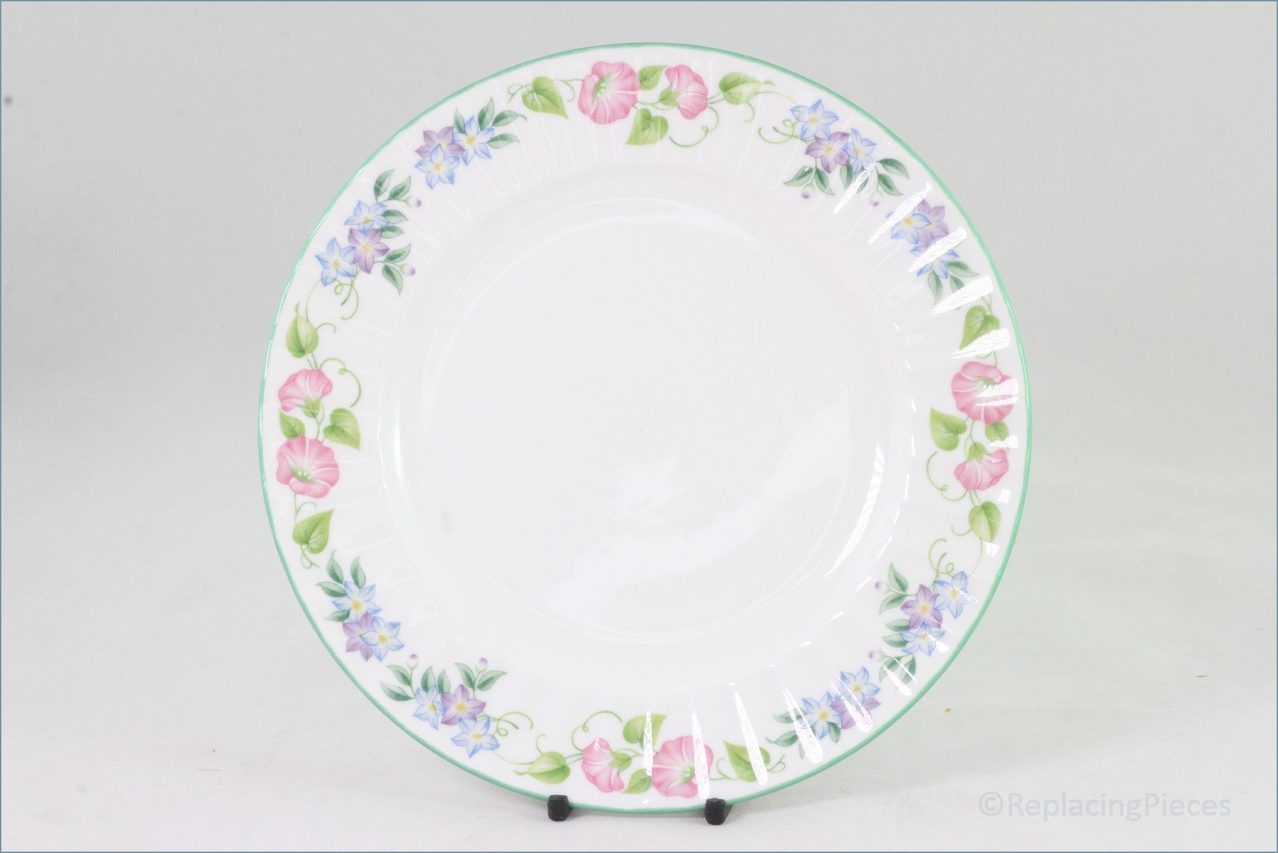 Royal Worcester - English Garden - 8 1/8" Salad Plate