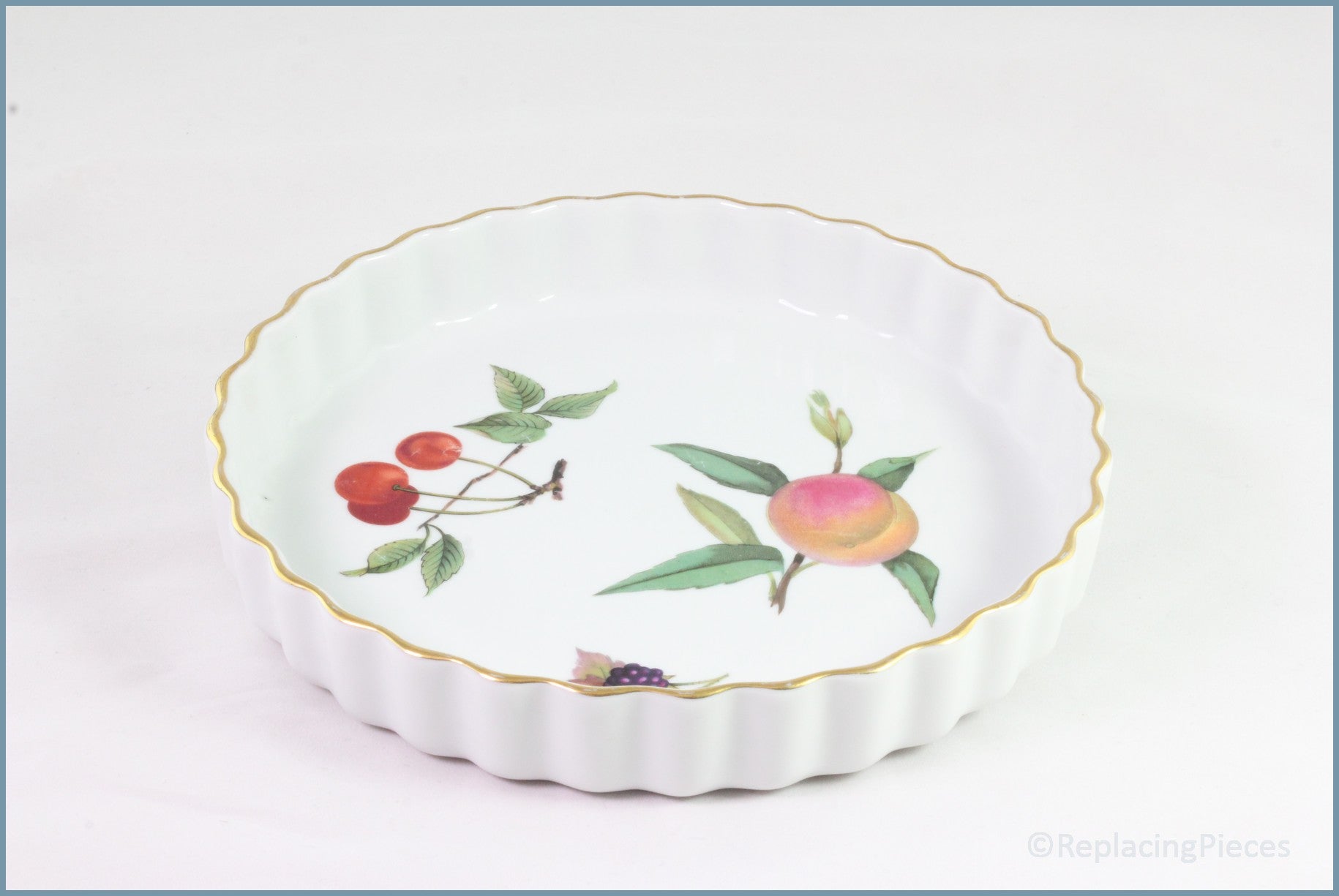 Royal Worcester - Evesham Gold - 7 5/8"" Flan Dish