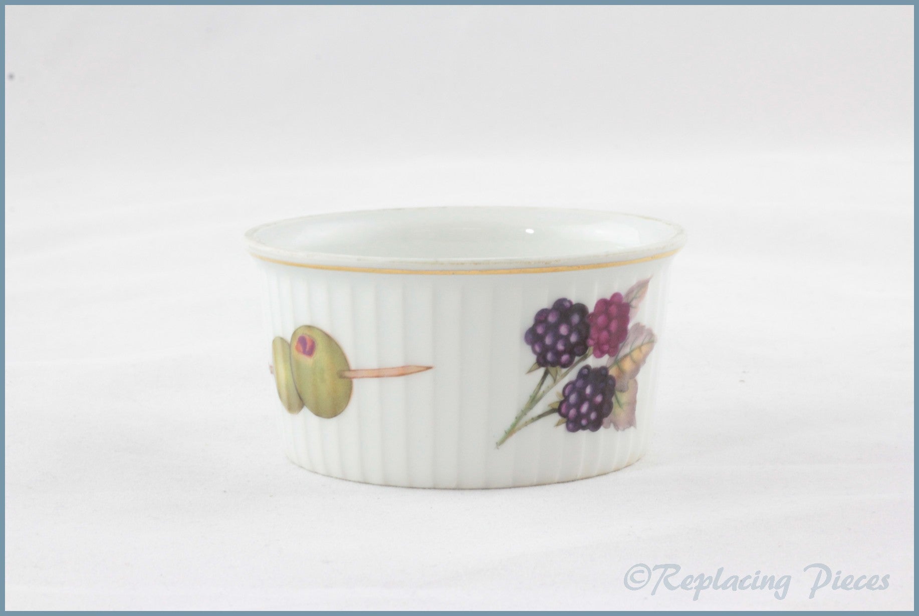 Royal Worcester - Evesham Gold - Ramekin (Gold On Side - With Olive)