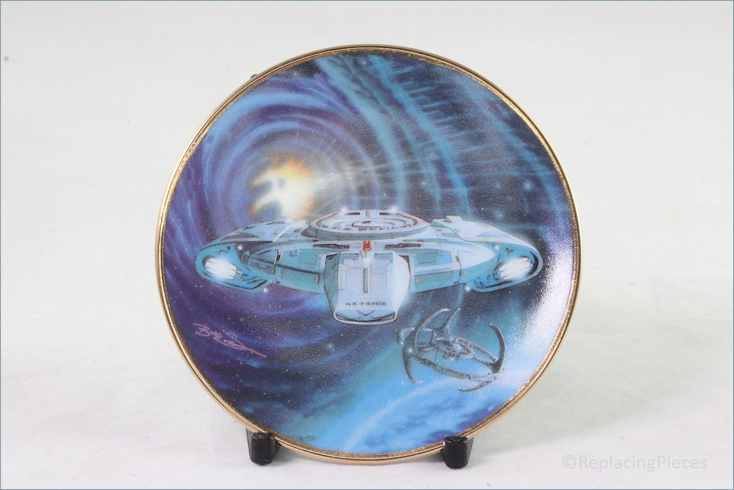 The Hamilton Collection - Star Trek 'Starships' - USS Defiant NX-74205