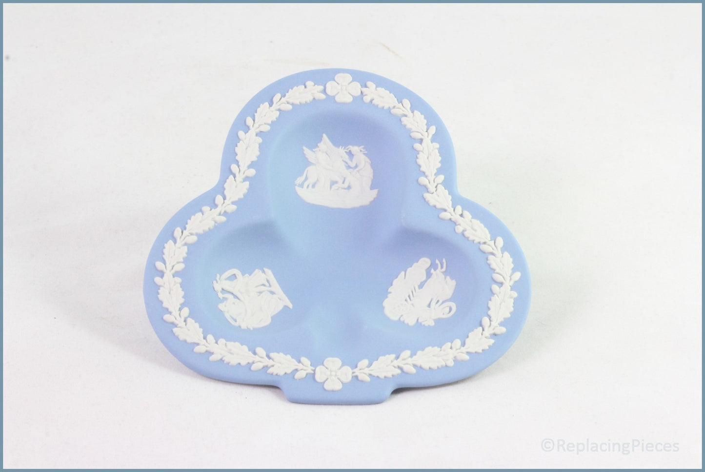 Wedgwood - Jasperware (Pale Blue) - Card Suits Pin Tray - Club