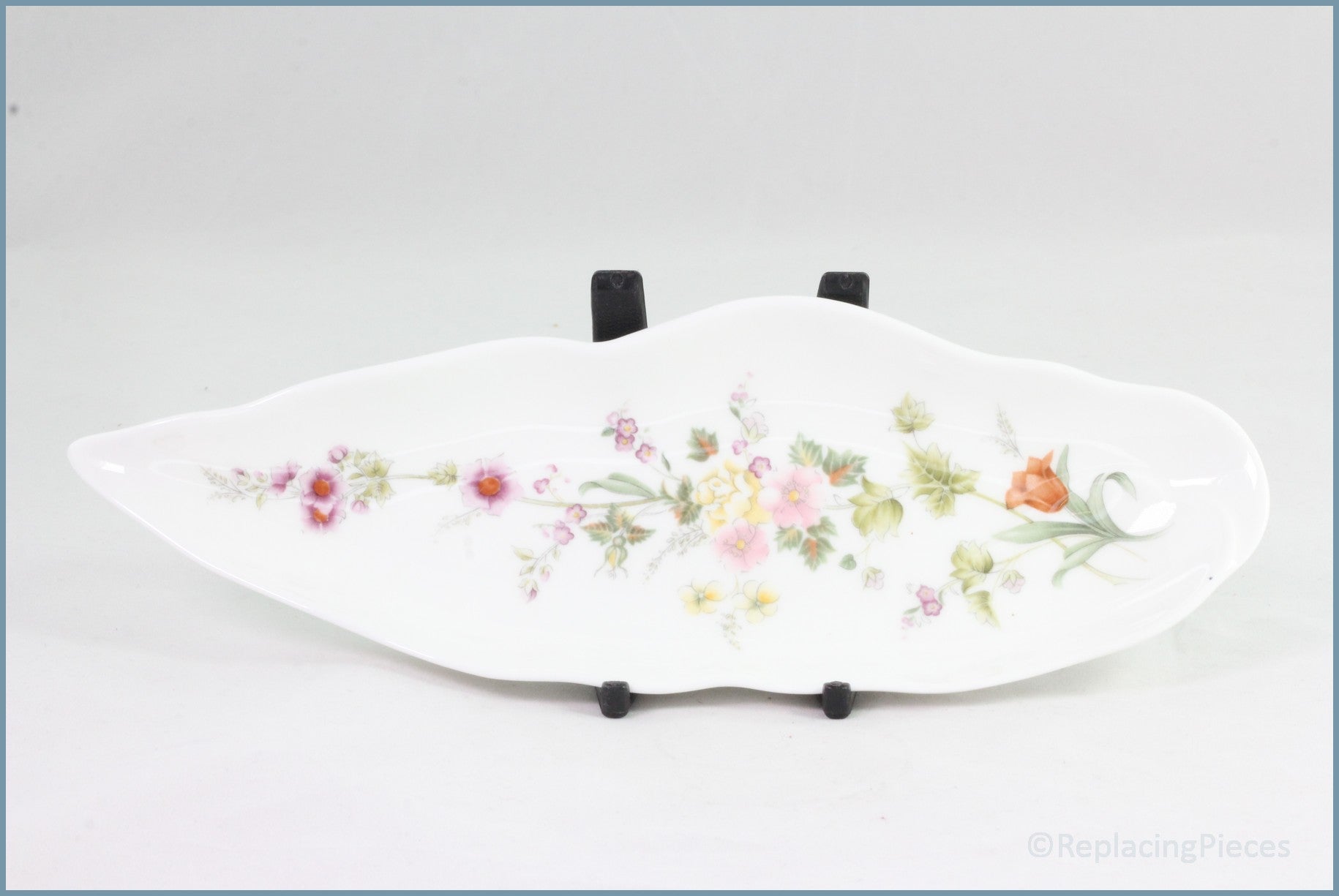 Wedgwood - Mirabelle (R4537) - Leaf Dish