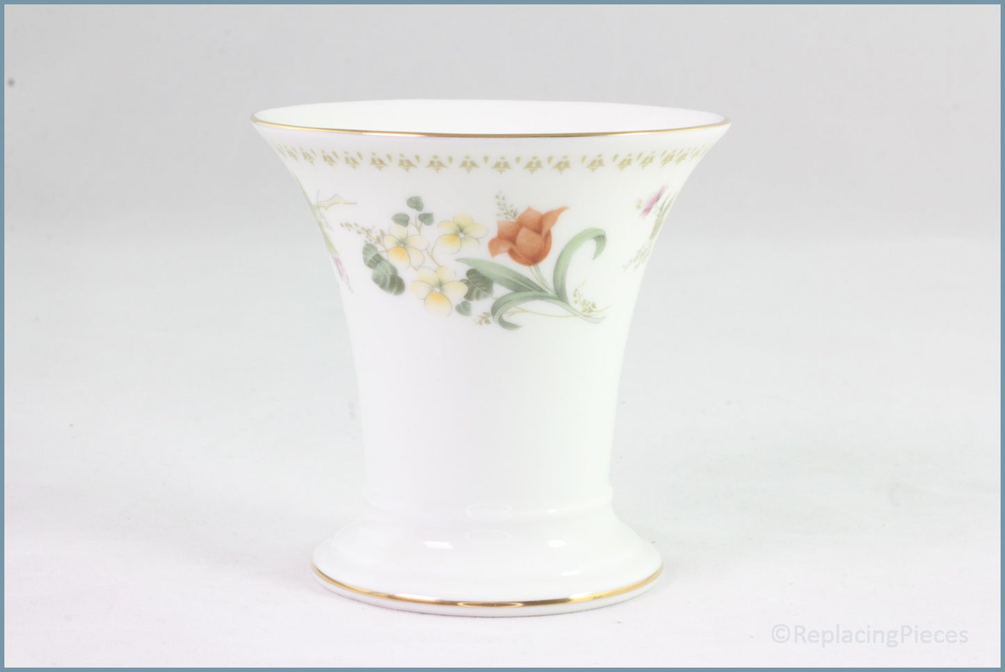 Wedgwood - Mirabelle (R4537) - Trumpet Vase (Small)