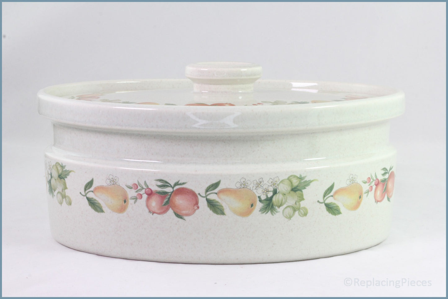 Wedgwood - Quince - 3 Pint Oval Casserole Dish