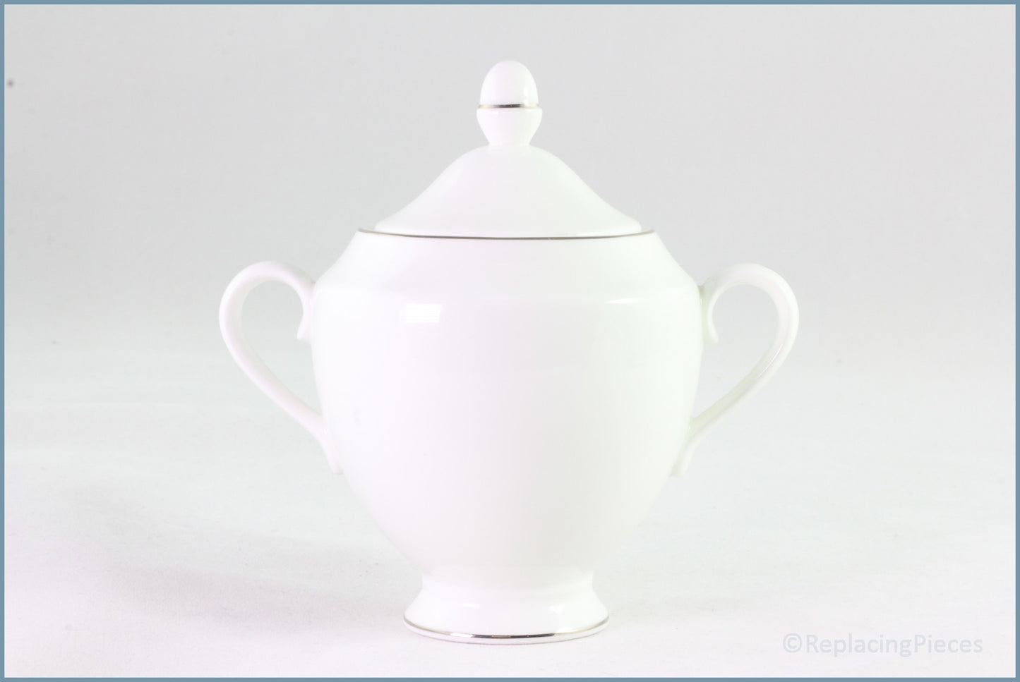 Wedgwood - Signet Platinum - Lidded Sugar Bowl