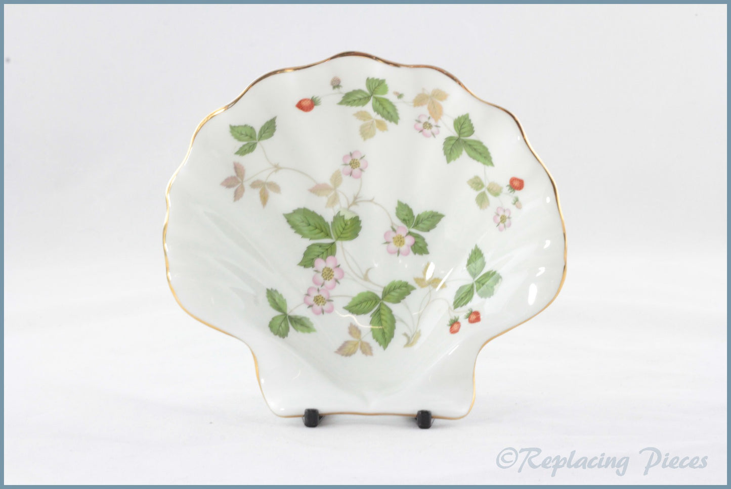 Wedgwood - Wild Strawberry - Shell Dish