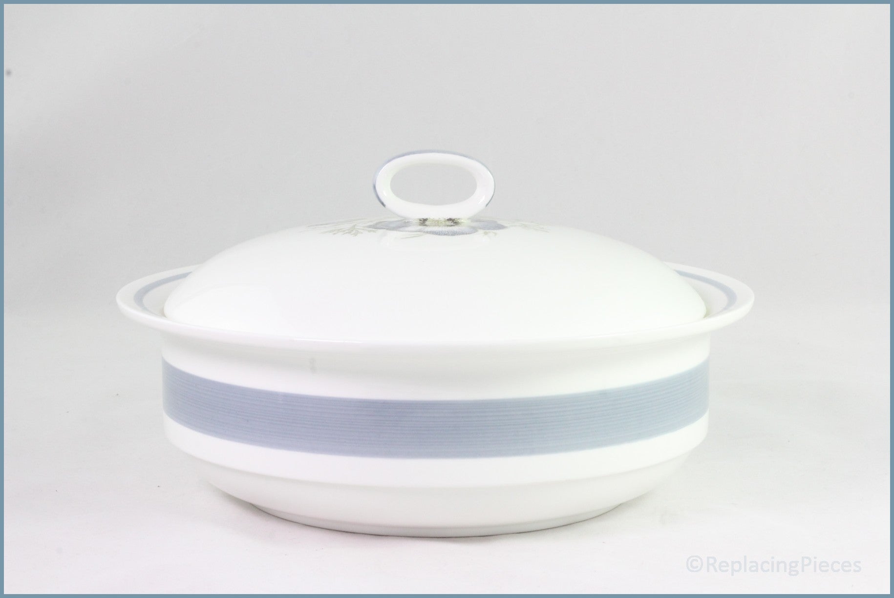 Wedgwood - Glen Mist (Susie Cooper Design) - Lidded Vegetable Dish