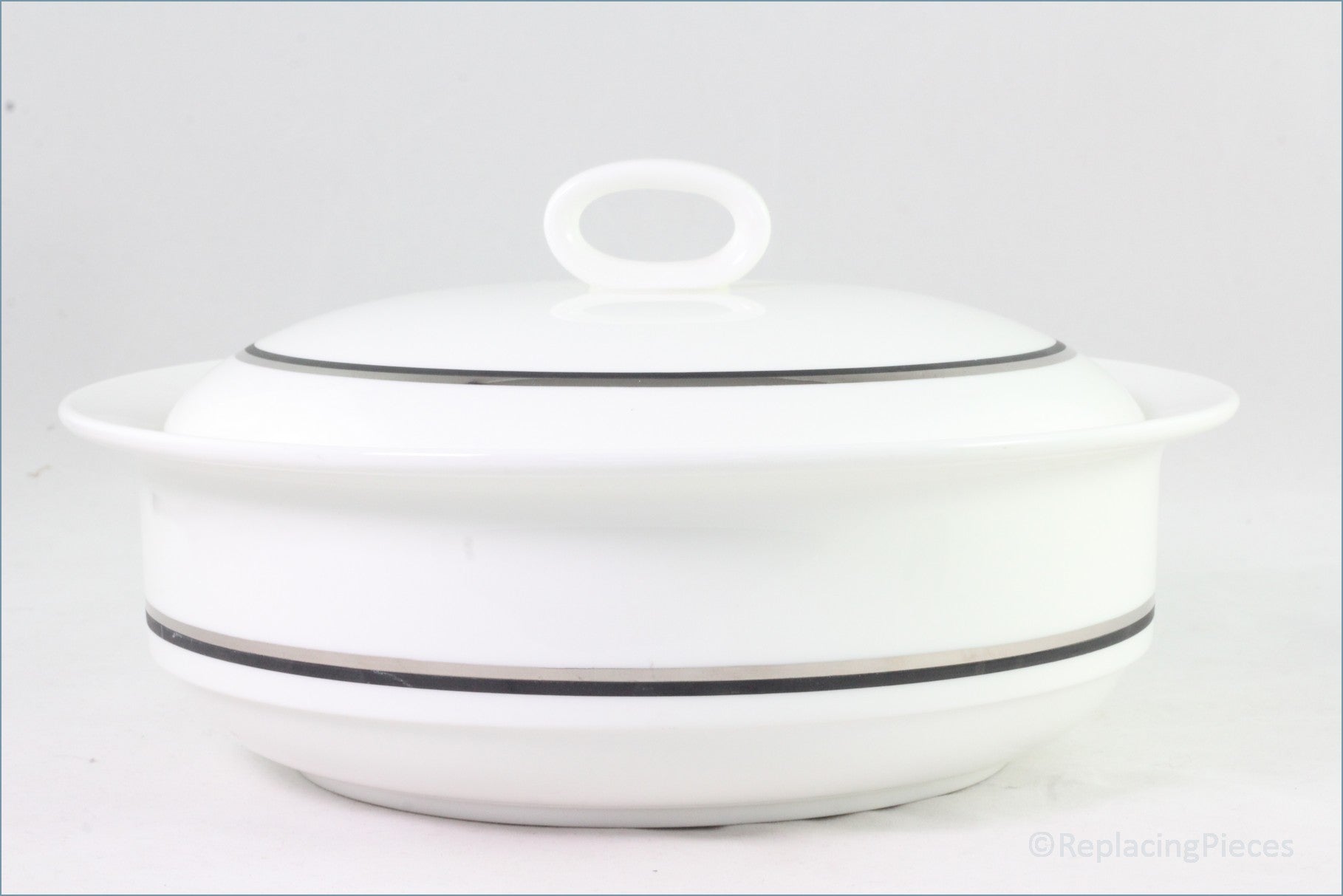 Wedgwood (Susie Cooper) - Charisma - Lidded Vegetable Dish