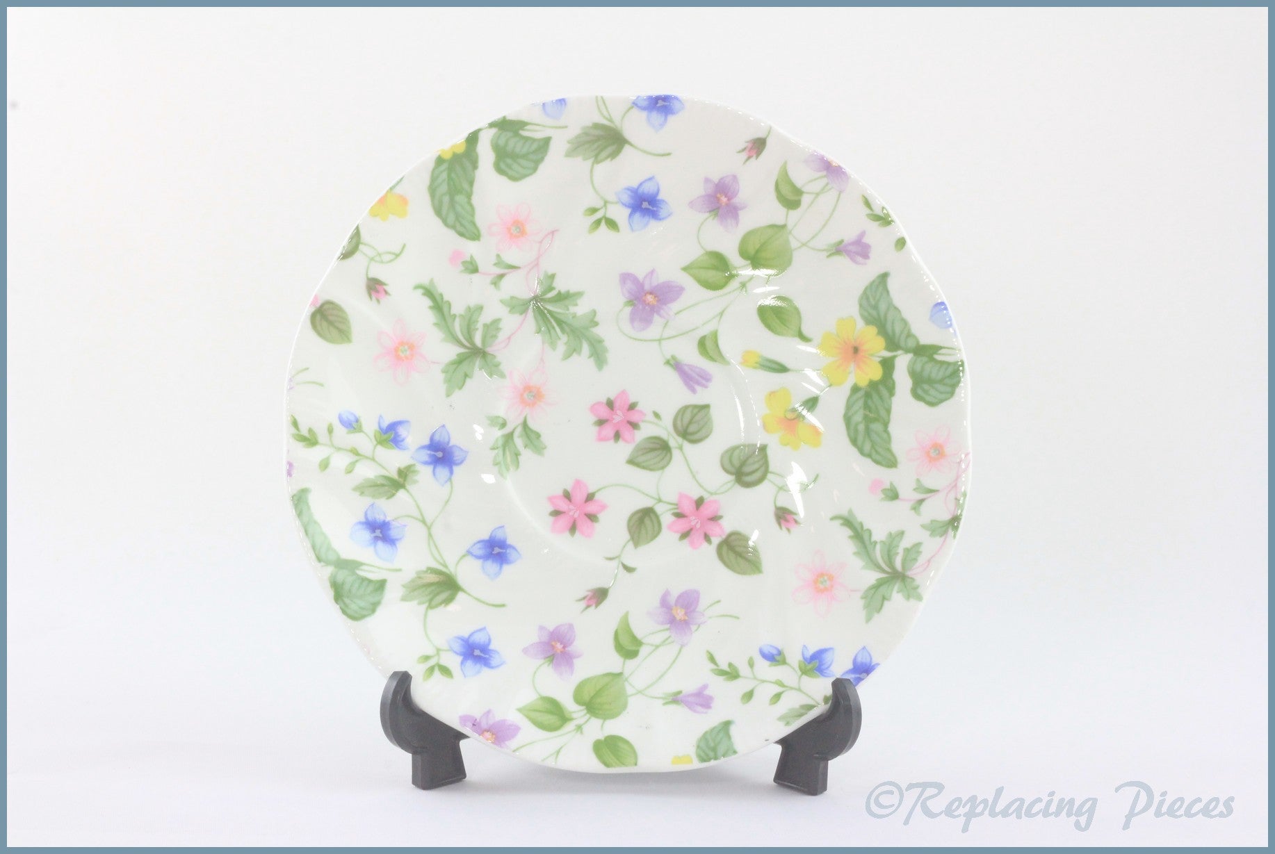 Queens - Country Meadow - Breakfast Saucer