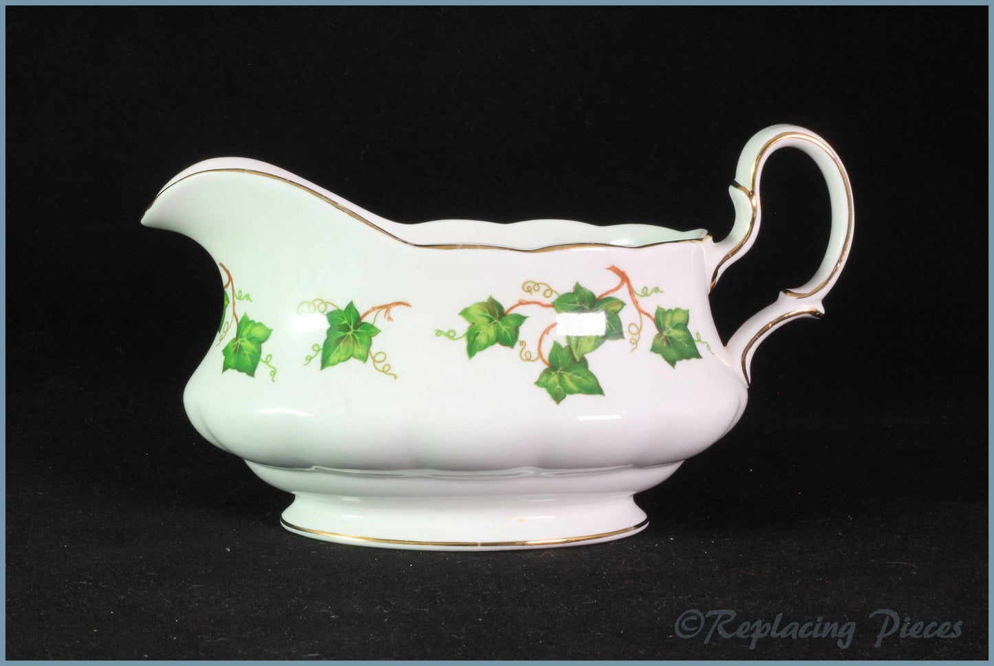 Colclough - Ivy Leaf (8143) - Gravy Boat